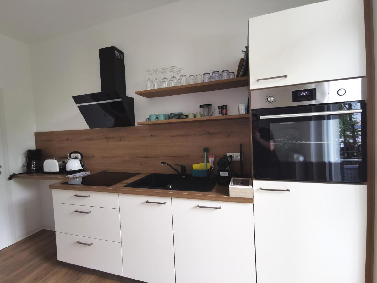 Bohnapartments: Stadtblick Zechenhaus mit Balkon und Parkplatz Ilmenau Exterior photo