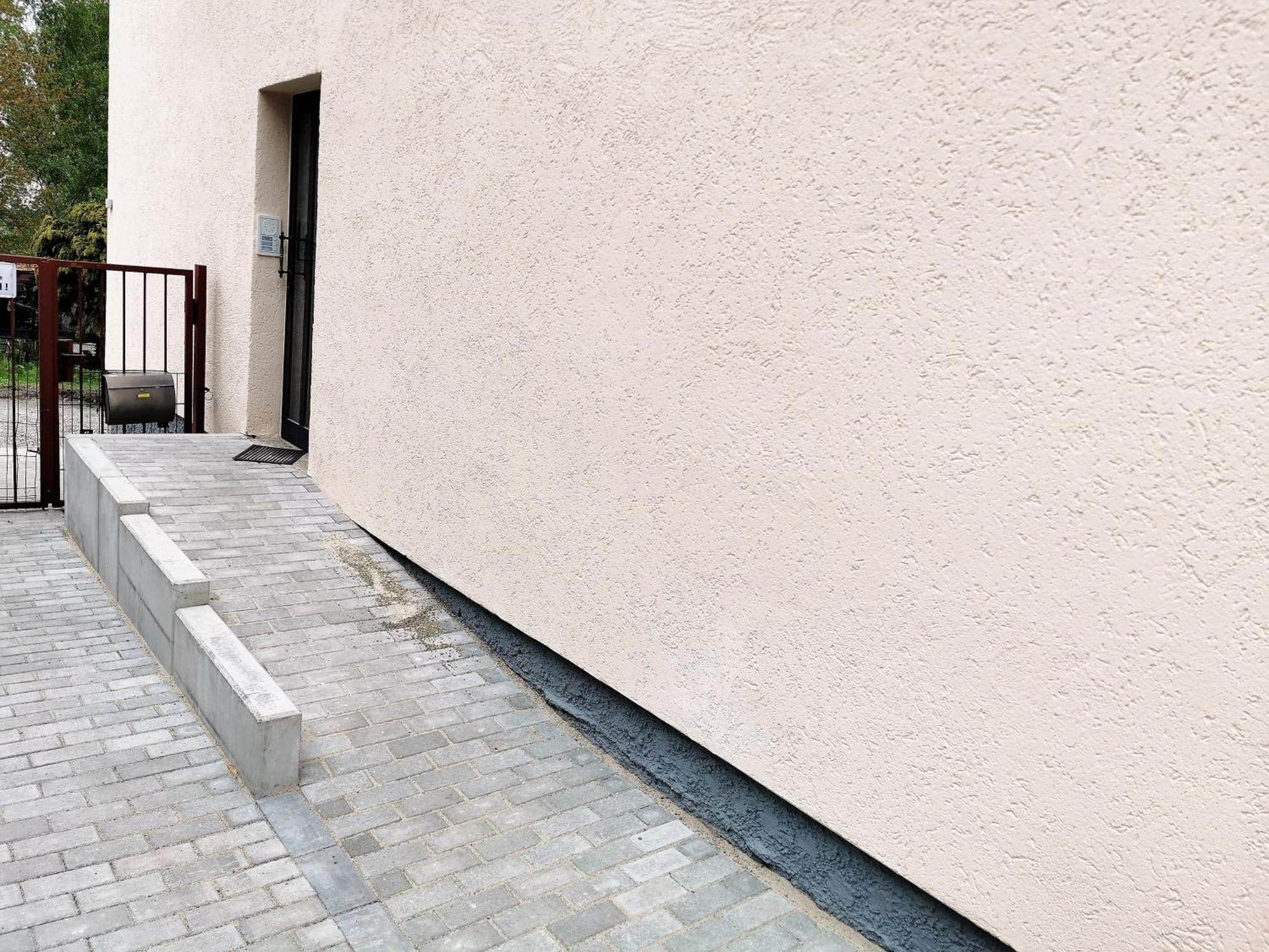 Bohnapartments: Stadtblick Zechenhaus mit Balkon und Parkplatz Ilmenau Exterior photo