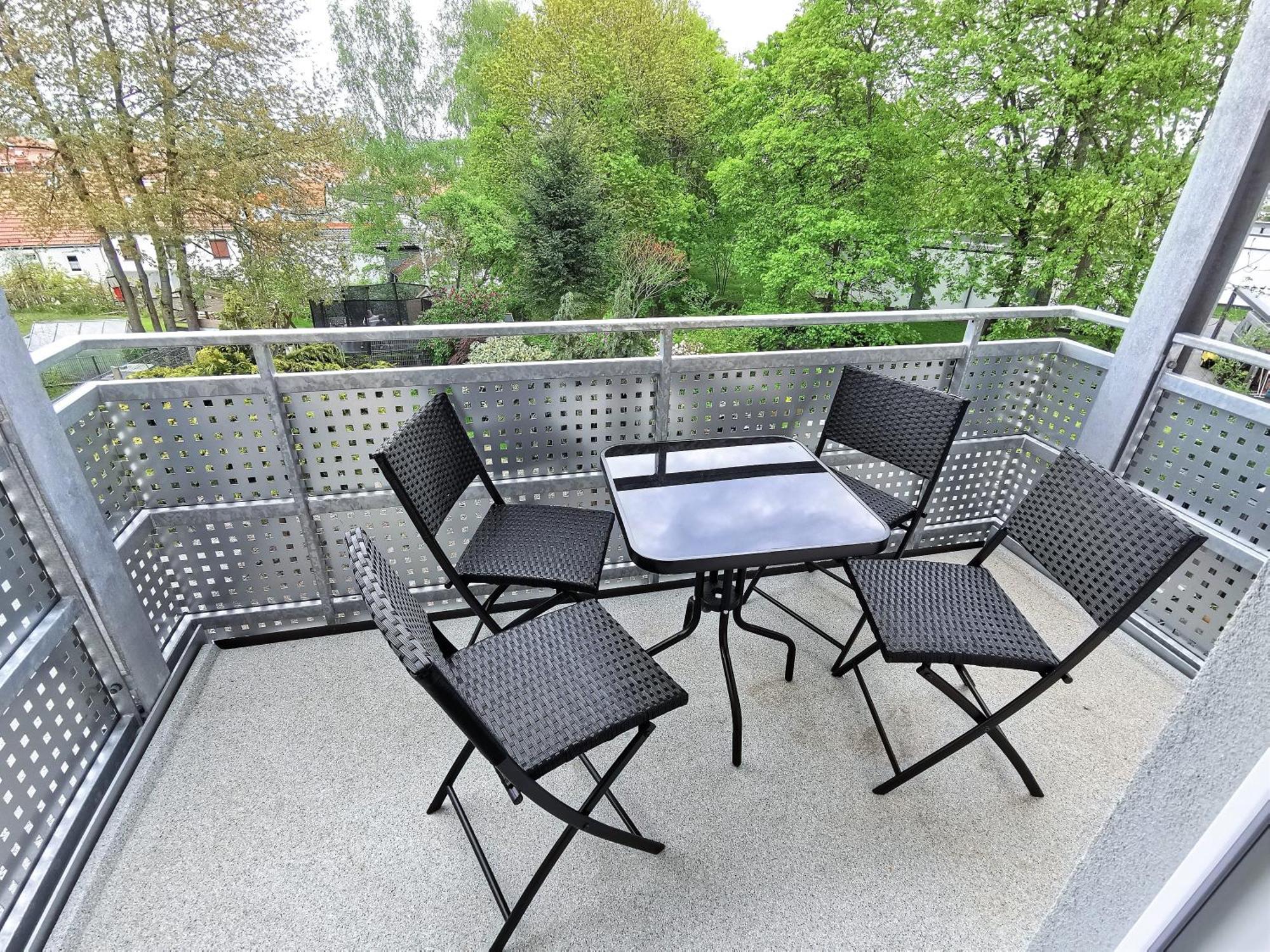 Bohnapartments: Stadtblick Zechenhaus mit Balkon und Parkplatz Ilmenau Exterior photo